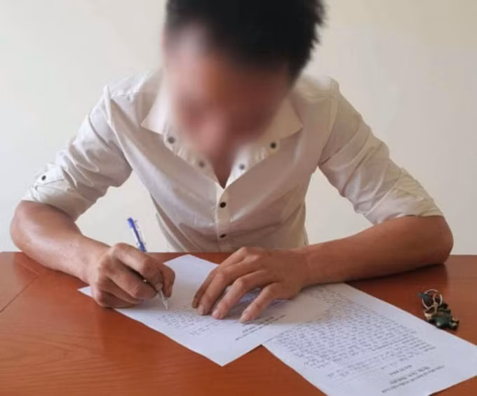 Lê Phi H. tại cơ quan Công an.