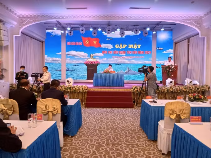 Quân chủng Hải quân gặp mặt báo chí nhân dịp đầu Xuân Tân Sửu 2021. Ảnh: V.H