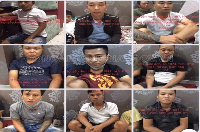 Bắt quả tang 14 đối tượng tụ tập đánh bạc trong quán karaoke. Ảnh: Công an Đồng Nai