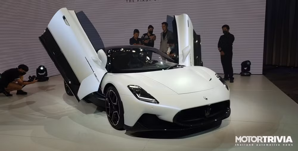 Siêu xe Maserati MC20 có giá bán 695.000 USD tại Thái Lan. Ảnh: Motortrivia