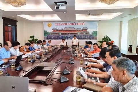Ban Tổ chức Festival nghề truyền thống Huế 2021 họp báo thông tin về sự kiện.