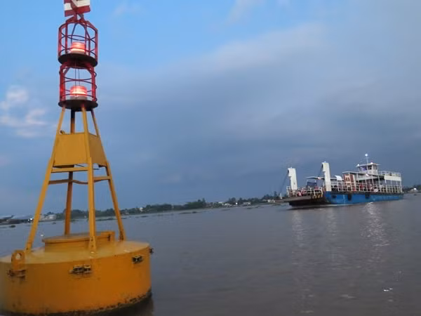 Nghị định số 08/2021/NĐ-CP với nội dung đột phá về thể chế nhằm huy động tối đa nguồn lực đầu tư phát triển giao thông đường thủy. Ảnh minh họa