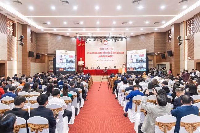 mặt trận