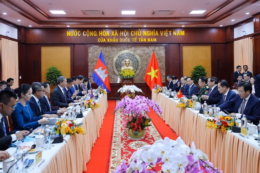 Thủ tướng Phạm Minh Chính hội đàm với Thủ tướng Campuchia Hun Manet- Ảnh 1.