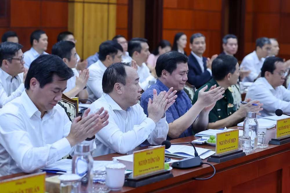 Thủ tướng: Phát huy lợi thế hiếm có, đưa Tây Ninh phát triển tăng tốc, bứt phá, bền vững- Ảnh 10.