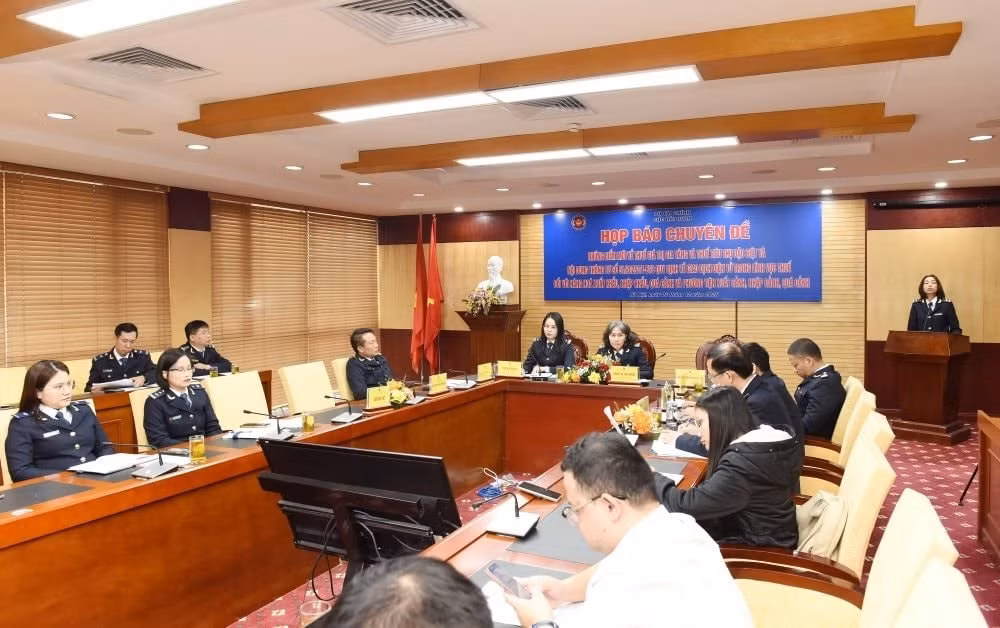 Toàn cảnh buổi họp báo