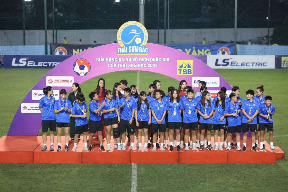 CLB nữ Thái Nguyên T&T có thể cạnh tranh huy chương tại giải VĐQG nữ nhờ sự đầu tư của bầu Hiển.