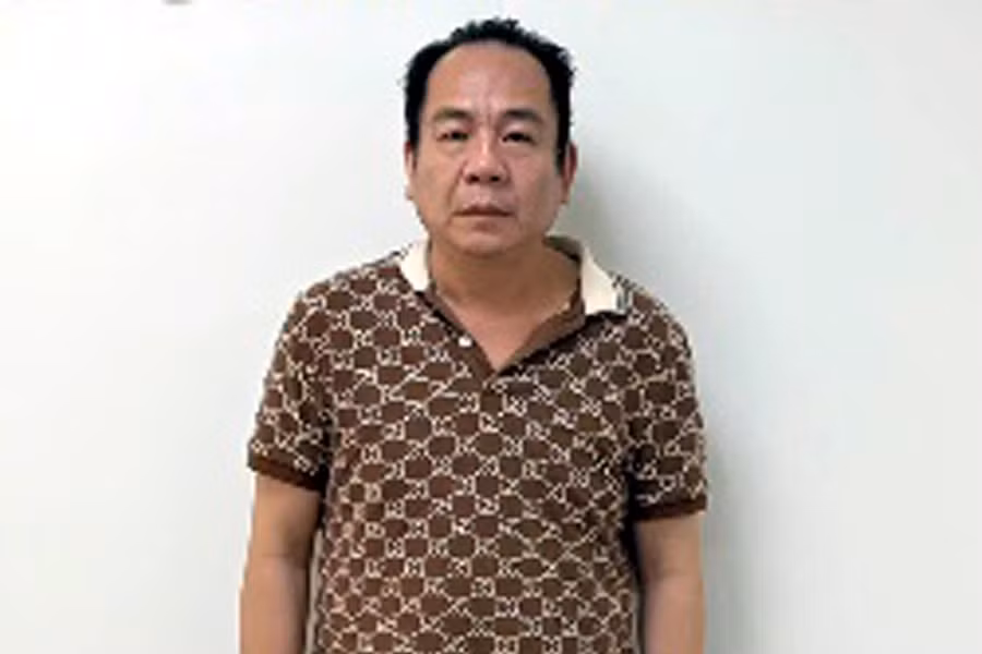 Truy tố đối tượng giả danh Thiếu tướng bỏ trốn qua Châu Âu