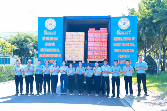Công ty Yến sào Khánh Hòa xuất khẩu lô hàng gần 19.000 USD sang Úc