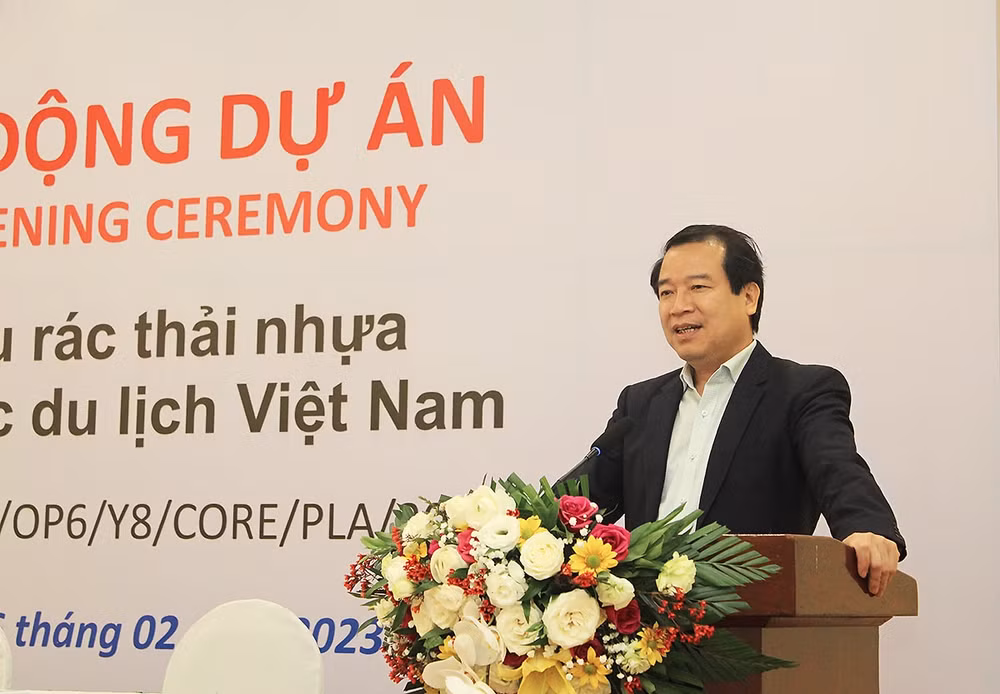 khoi dong du an giam thieu rac thai nhua trong linh vuc du lich viet nam hinh 2