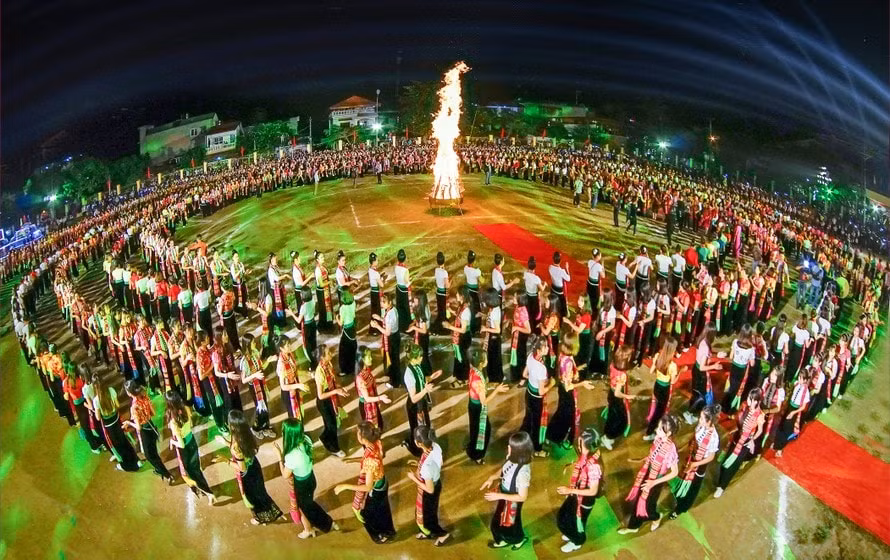 thanh pho yen bai doi moi de phat trien du lich hinh 1