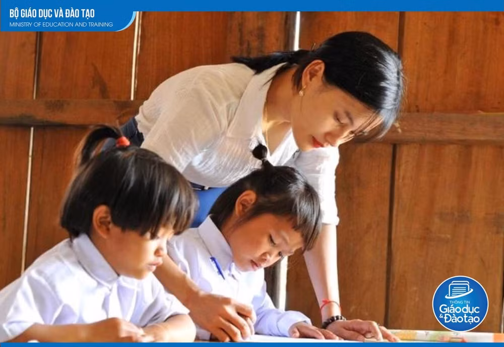giai bai toan thieu giao vien dung lop xin them bien che lieu co la giai phap can co hinh 1