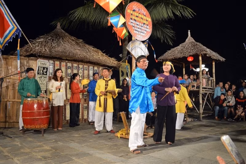 15 di san van hoa phi vat the tham gia lien hoan trinh dien tai phu tho hinh 1