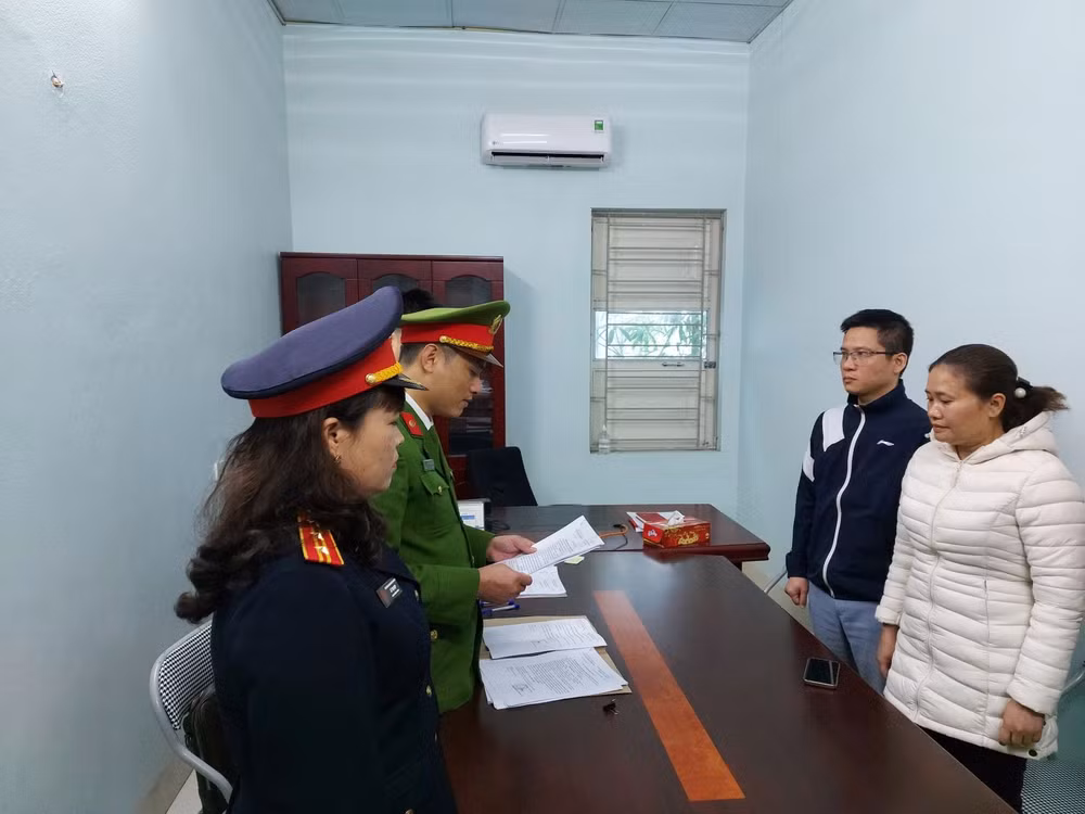 thanh hoa khoi to bat tam giam giam doc trung tam dang kiem xe co gioi hinh 1
