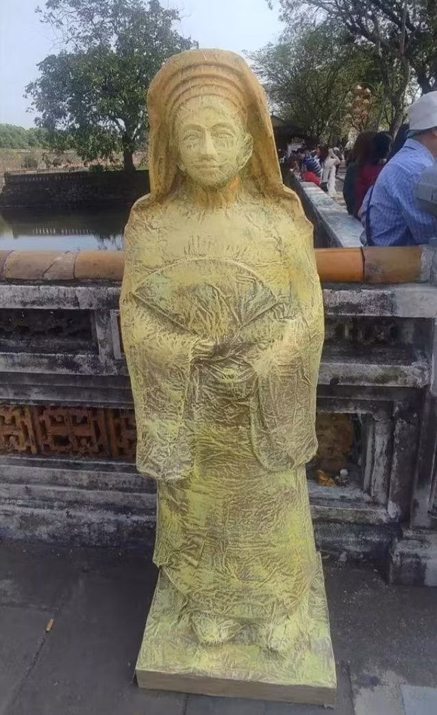thu hoi loat tuong truoc dai noi hue gay xon xao du luan hinh 2