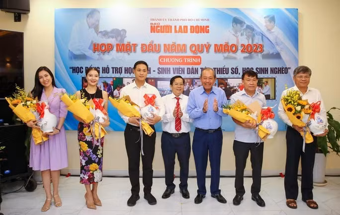 van dong hon 26 ti dong cho chuong trinh ho tro hoc sinh sinh vien dan toc thieu so hinh 1