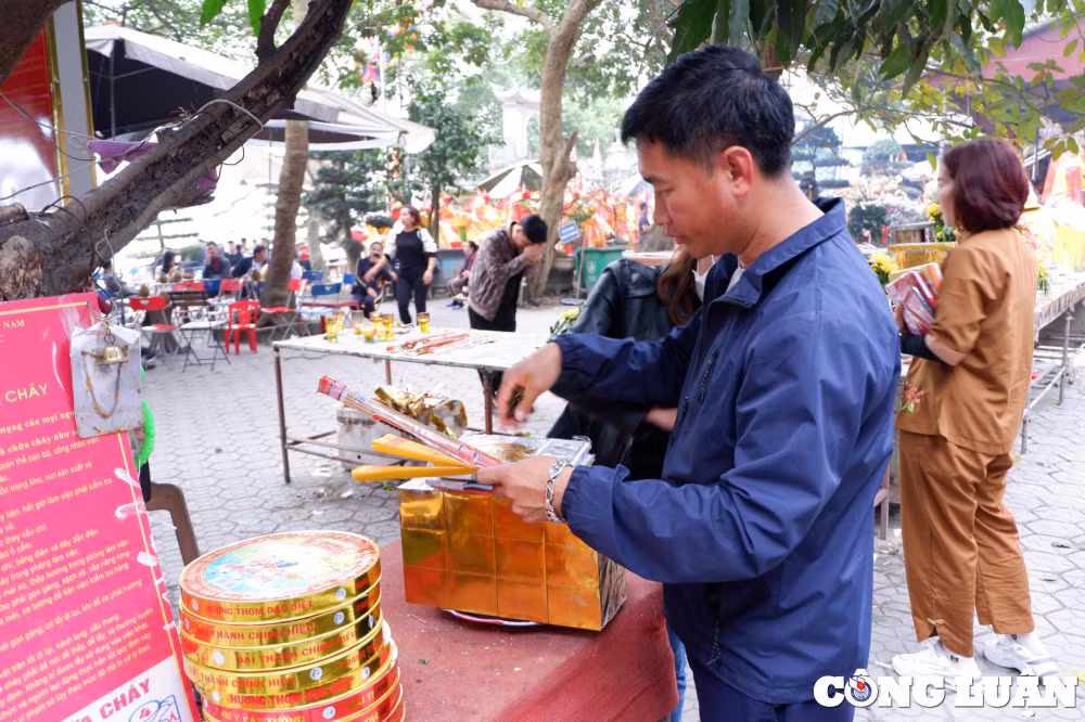 den ong hoang muoi diem den van hoa tin nguong tam linh noi tieng xu nghe hinh 5