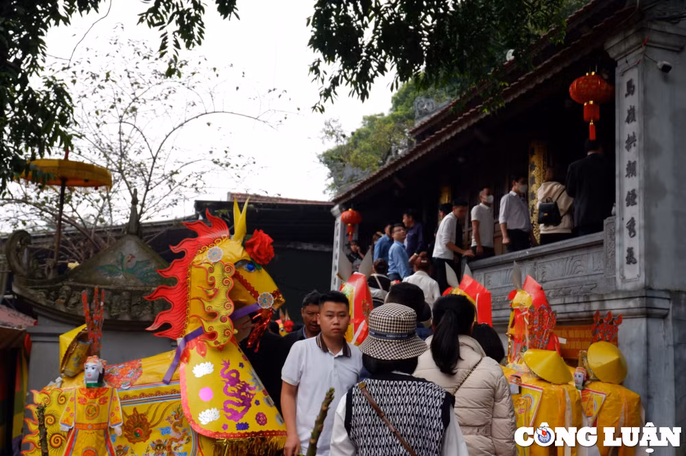 den ong hoang muoi diem den van hoa tin nguong tam linh noi tieng xu nghe hinh 11