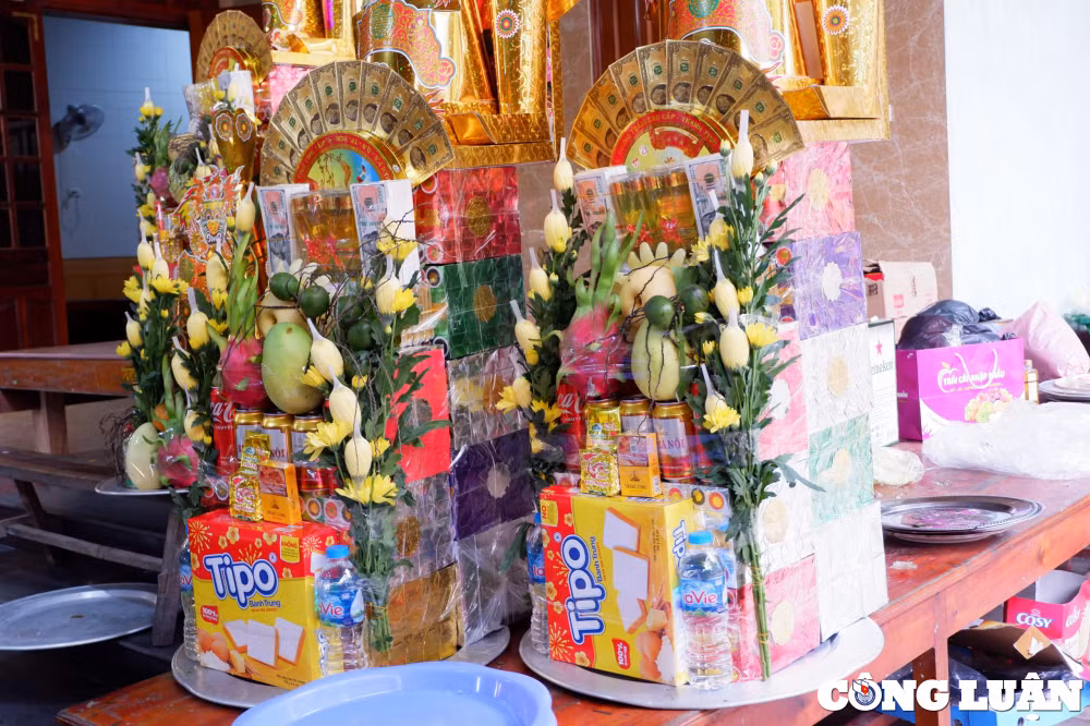 den ong hoang muoi diem den van hoa tin nguong tam linh noi tieng xu nghe hinh 8