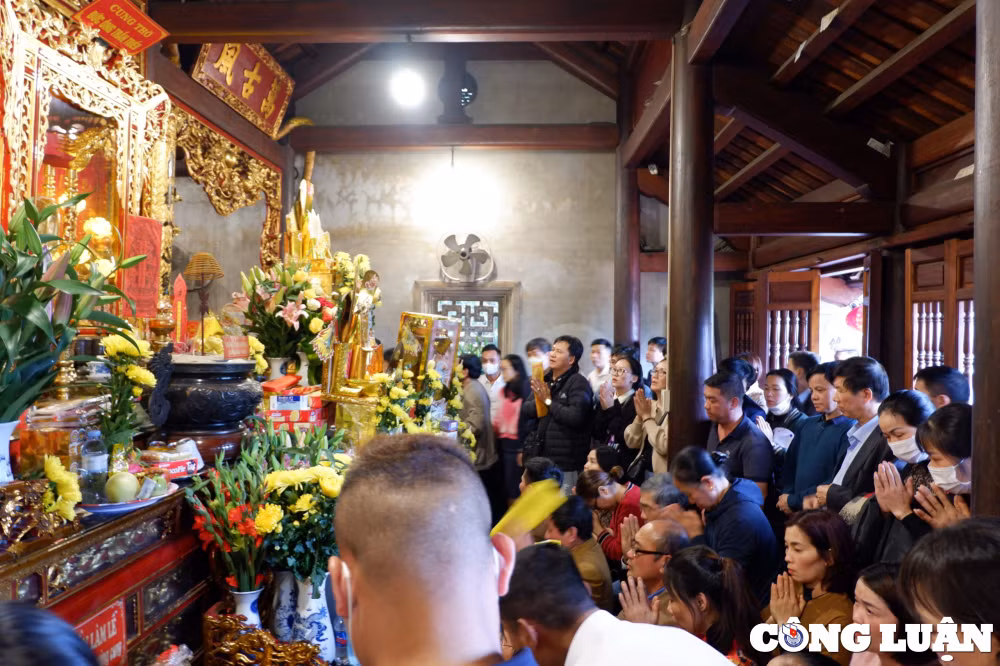 den ong hoang muoi diem den van hoa tin nguong tam linh noi tieng xu nghe hinh 13