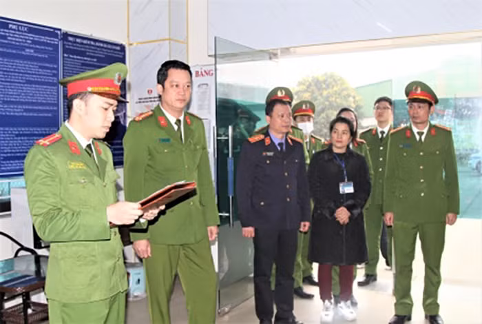 bat pho giam doc trung tam dang kiem 37 09d o nghe an hinh 3