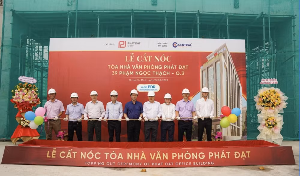 phat dat to chuc nghi thuc cat noc toa nha van phong hinh 1