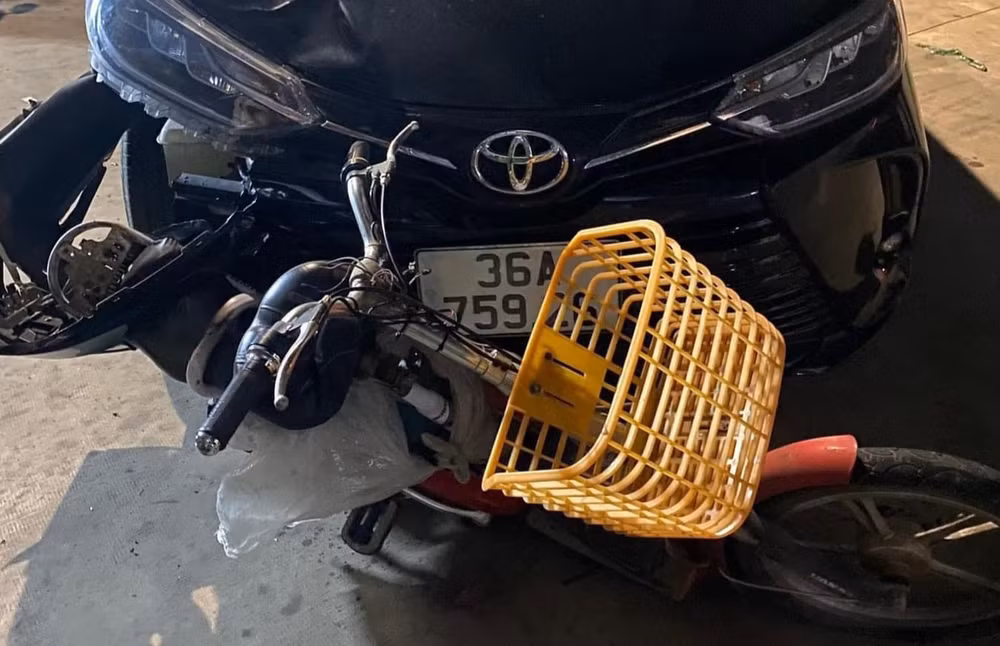 khoi to vu an tai xe tong nguoi phu nu tu vong keo le phuong tien tren pho hinh 1
