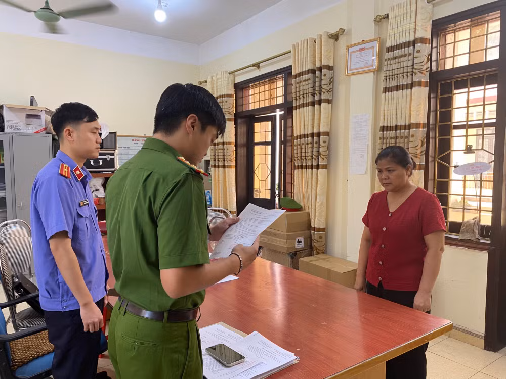 khoi to bi thu dang uy va cap duoi trong vu sat lo ke lam chet 3 nguoi tai phuong duyet trung hinh 2