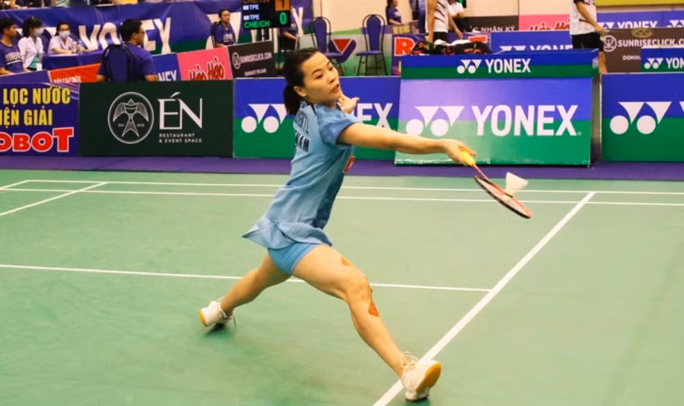 ha doi thu thai lan nguyen thuy linh vao choi ban ket vietnam open 2023 hinh 1