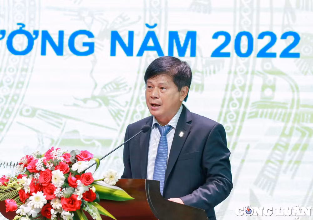 de thi dua la dong luc quan trong trong viec tap hop doan ket nhung nguoi lam bao hinh 2