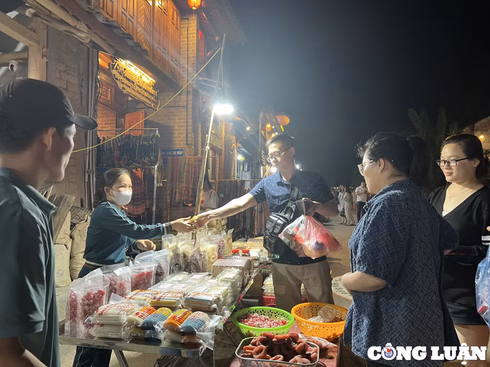 hap dan pho co dong van ha giang hinh 4