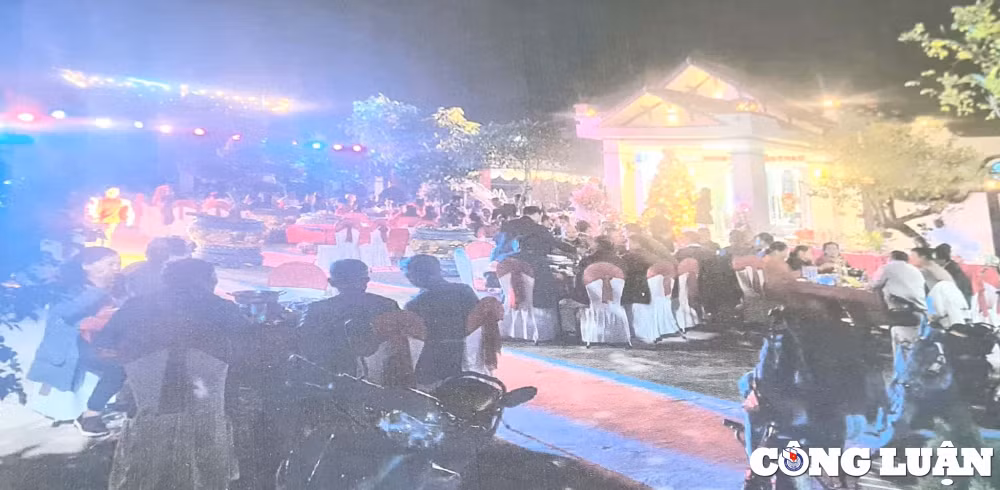 phu xuyen ha noi xay dung biet phu trai phep tren dat cong hinh 1