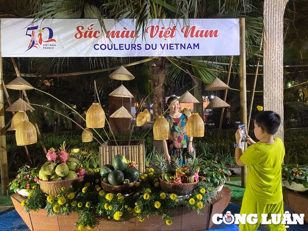 trai nghiem van hoa day mau sac tai su kien sac mau viet nam hinh 13