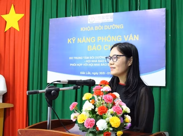 khong ngung doi moi cong tac dao tao bat kip xu huong phat trien cua bao chi hinh 1