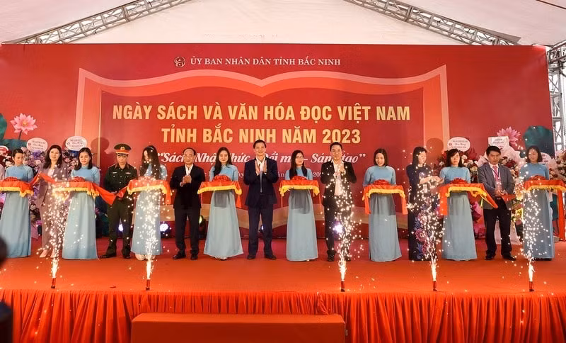 2 trieu ban sach trung bay tai ngay sach tinh bac ninh 2023 hinh 1