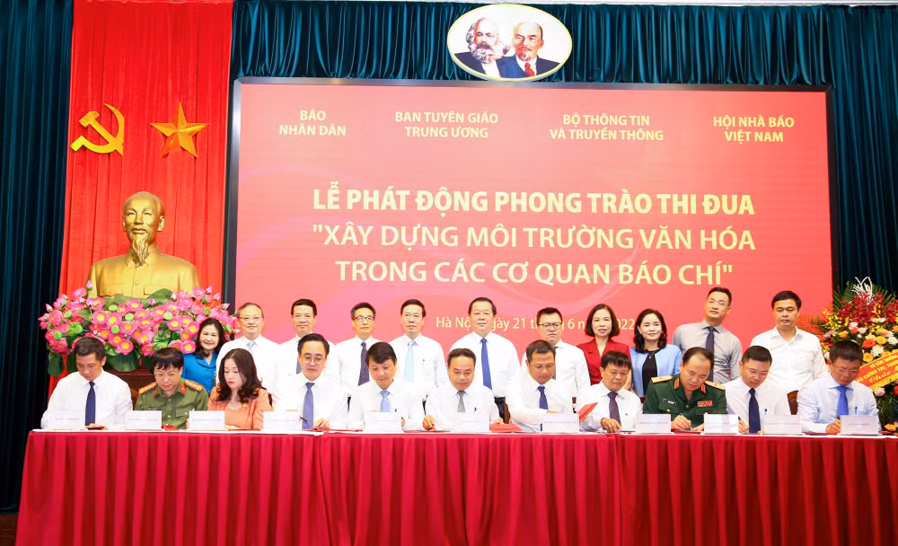 tiep tuc doi moi quyet liet trong hoat dong hoi hinh 3
