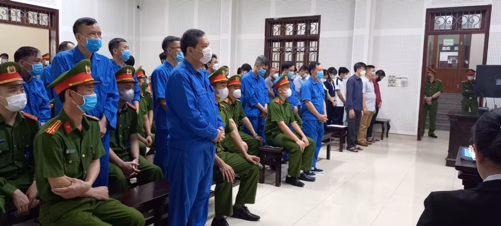 xet xu cuu chu tich ubnd thanh pho ha long va cac dong pham hinh 1