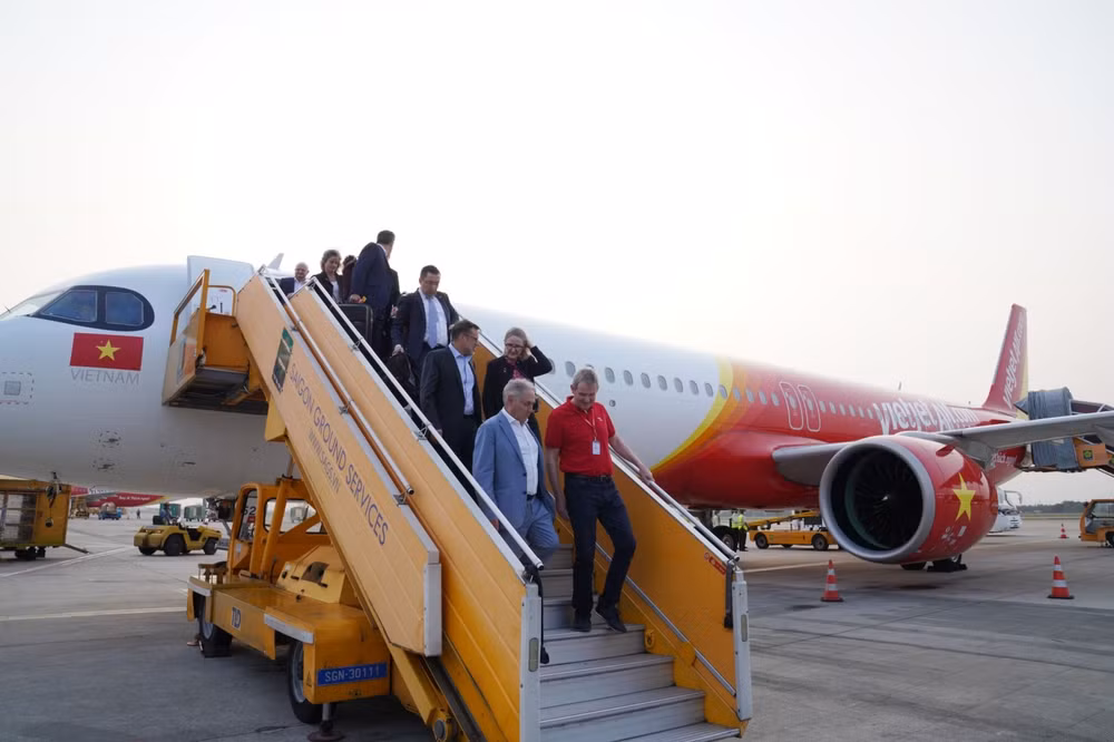 bo truong thuong mai va du lich uc chuc mung cac duong bay thang viet nam uc cua vietjet hinh 1
