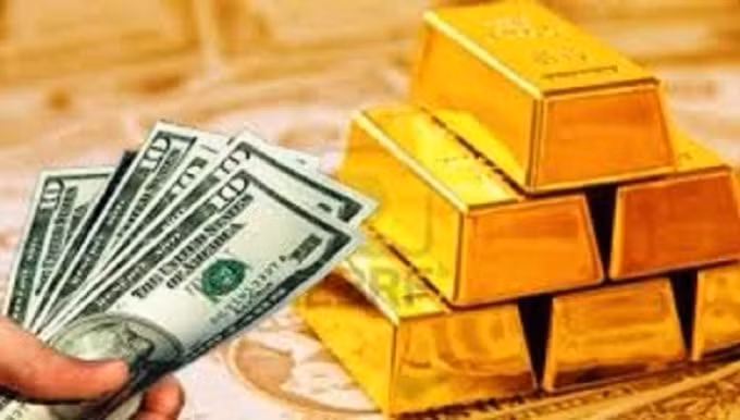 Giá vàng giảm, đồng đô la tăng. Ảnh minh họa