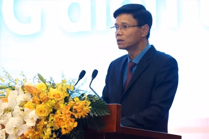 Đồng chí Nguyễn Ngọc Hiển - Uỷ viên Đoàn Tổng Liên đoàn Lao động Việt Nam - Tổng Biên tập Báo Lao Động phát biểu. Ảnh: Sơn Tùng