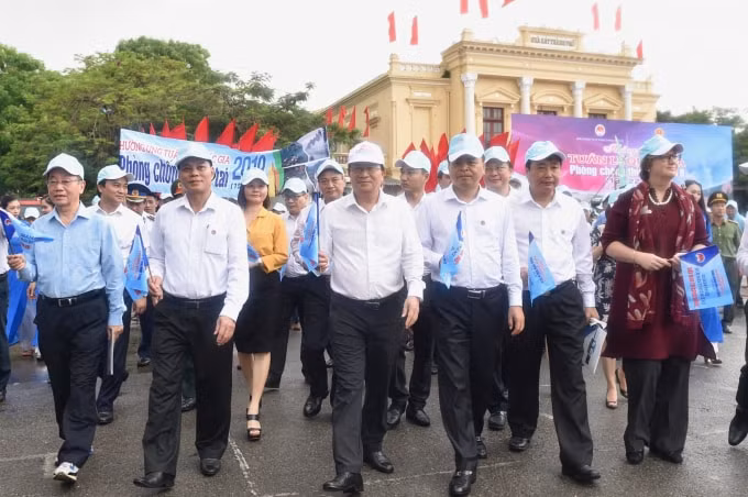 Lễ phát động có sự tham gia hưởng ứng của đông đảo các đại biểu đến từ 20 tỉnh, thành phố. Ảnh: VGP