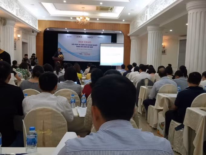 Nguyễn Quang Vinh, Tổng thư ký phòng Thương mại Công nghiệp Việt Nam VCCI phát biểu trong hội thảo. Ảnh: Lương Minh