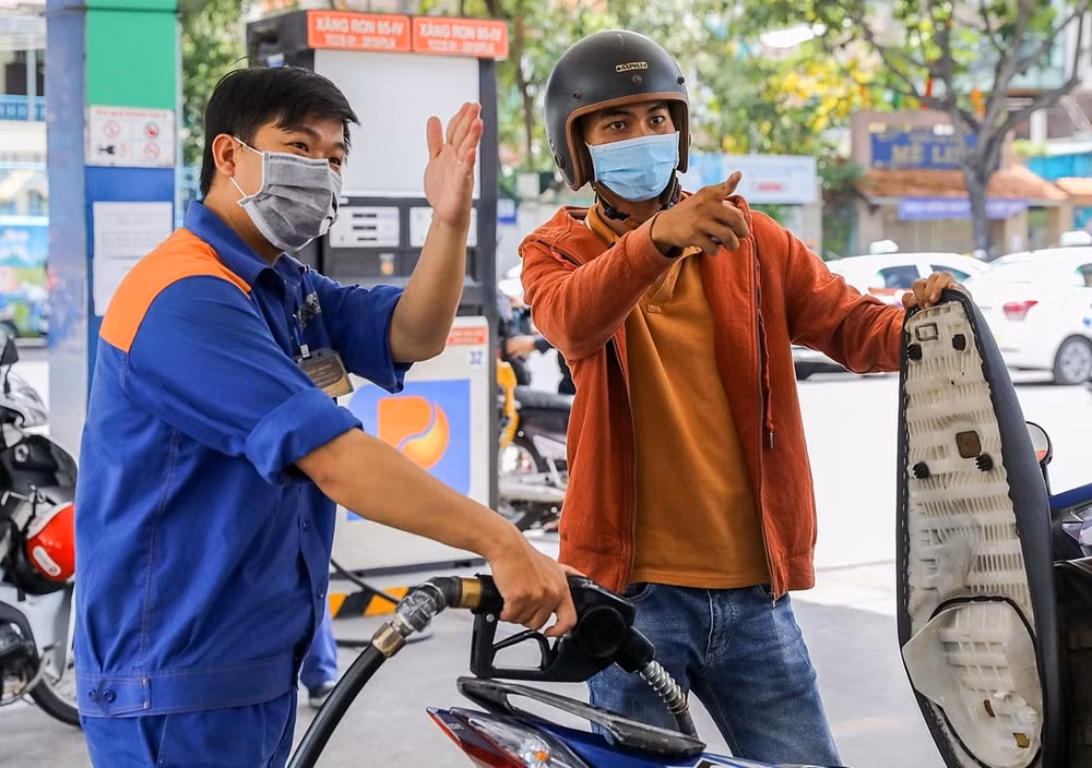 gia xang se giam 1000 dong thue bao ve moi truong trong ky dieu chinh gia gan nhat hinh 1