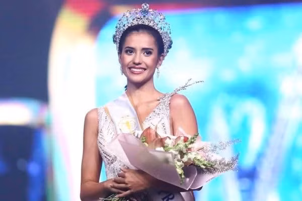 chiem nguong 12 hoa hau trong lich su cac cuoc thi miss supranational hinh 11