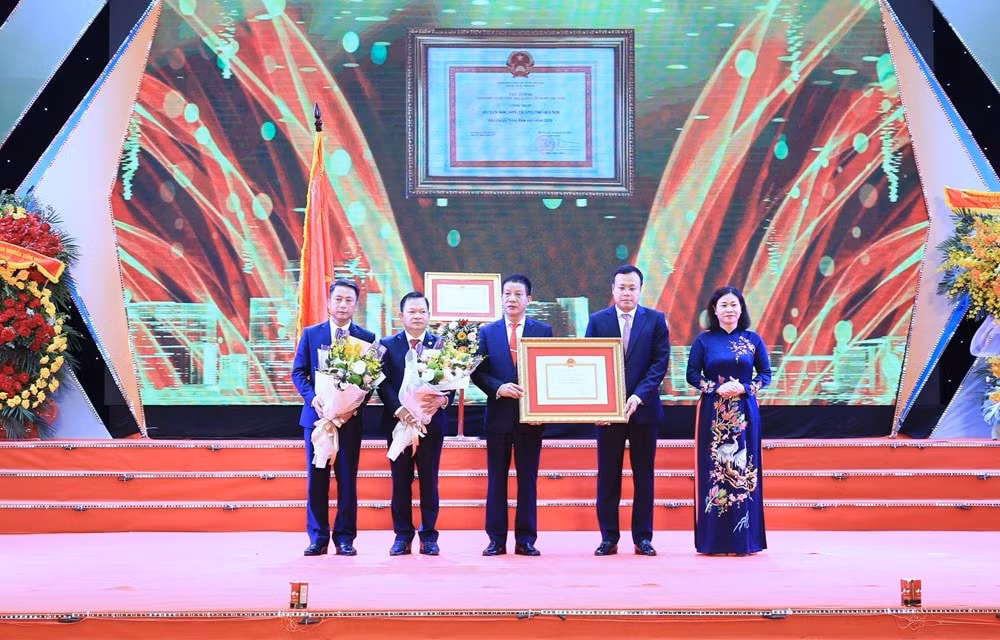 huyen soc son buoc chuyen minh manh me hinh 2