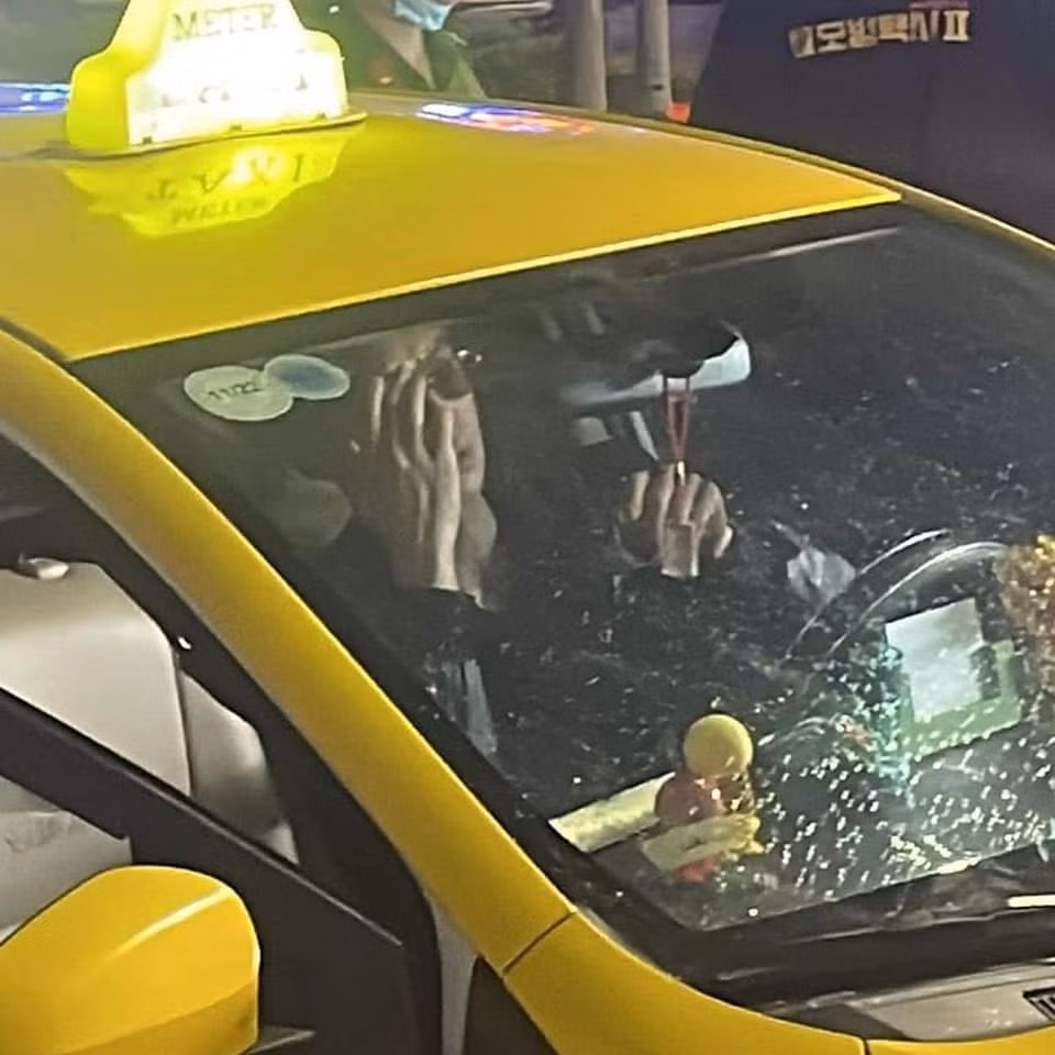 lee je hoon dang co mat tai da nang quay taxi driver 2 hinh 2