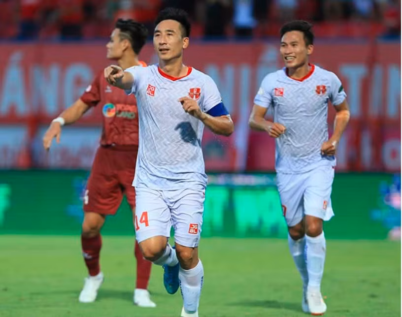 thang binh dinh 3 1 hai phong fc tro lai ngoi dau bang vleague 2022 hinh 5