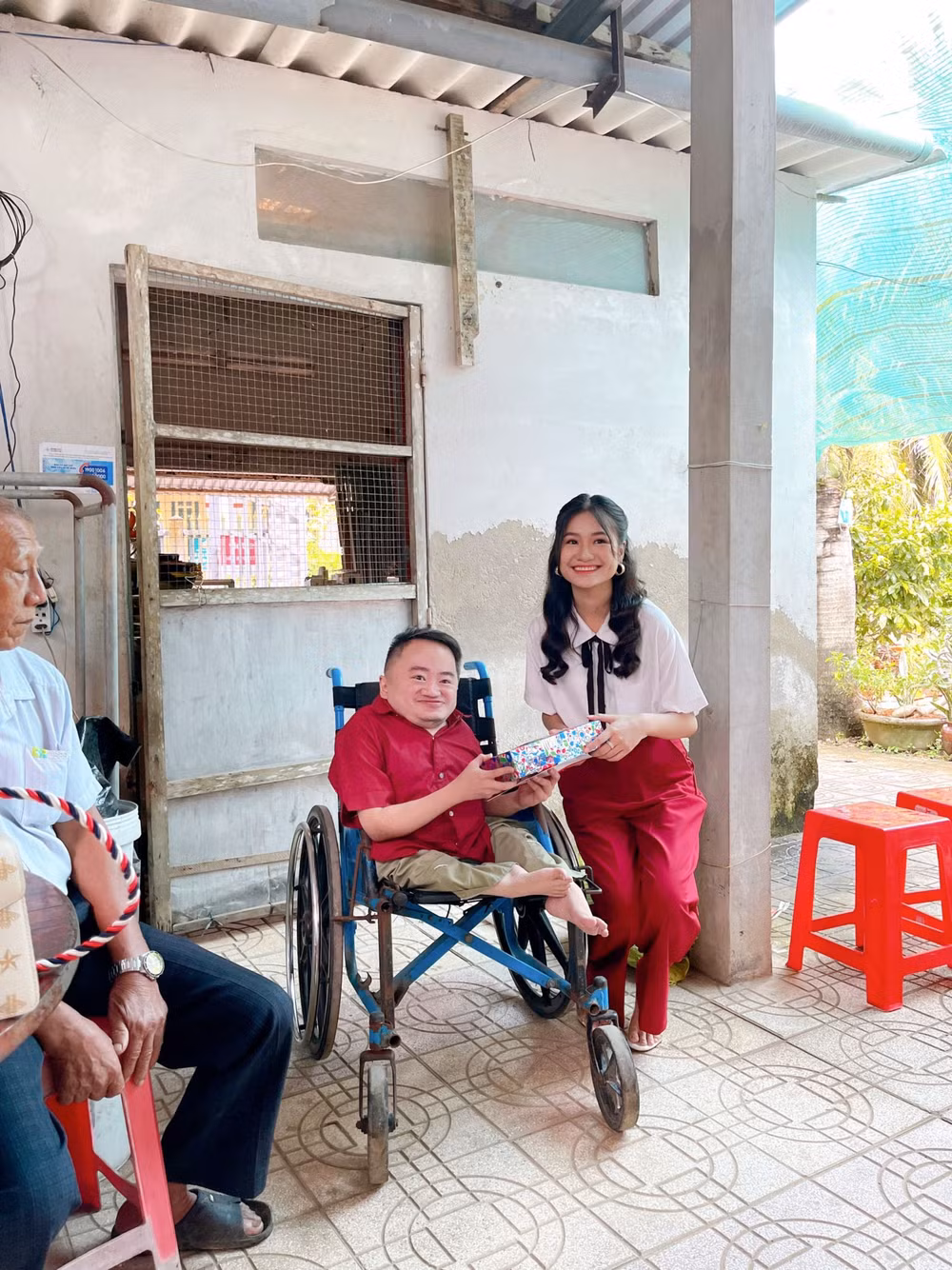 hoa hau moi truong nguyen thanh ha tham nan nhan chat doc da cam o ben tre hinh 4