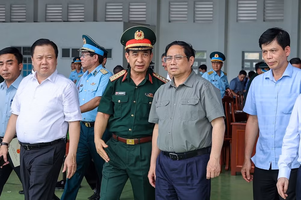 thu tuong chi dao giai quyet tinh trang qua tai un tac tai san bay tan son nhat hinh 1