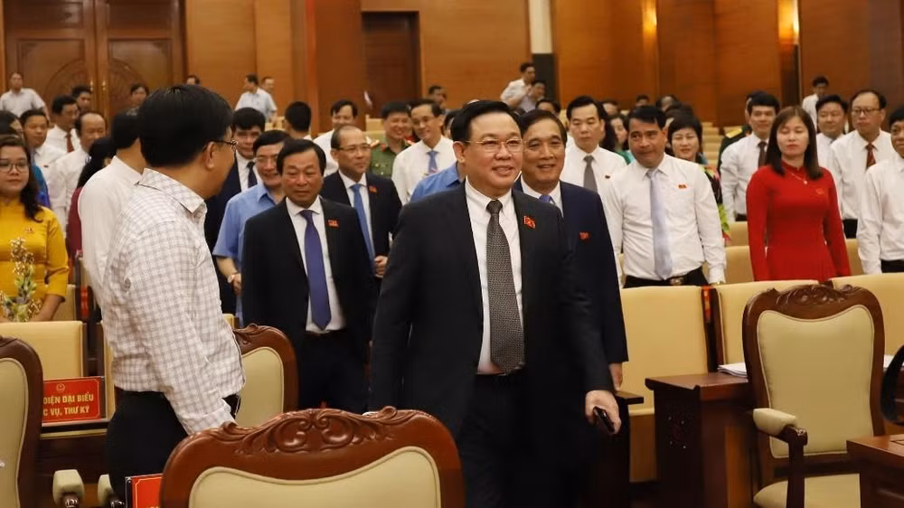 chu tich quoc hoi vuong dinh hue du ky hop thu tu hdnd tinh phu tho hinh 1